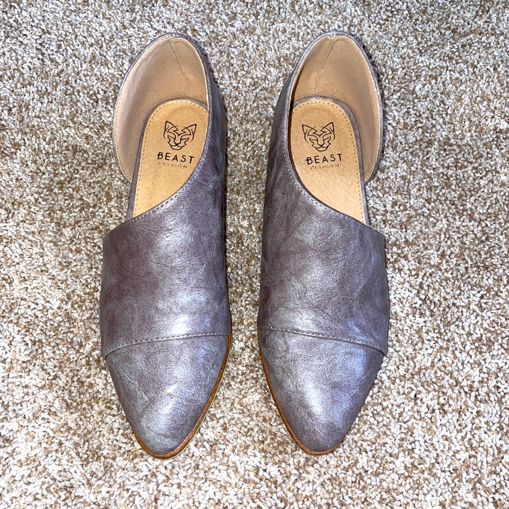 Like new Grey leather slip on loafer booties